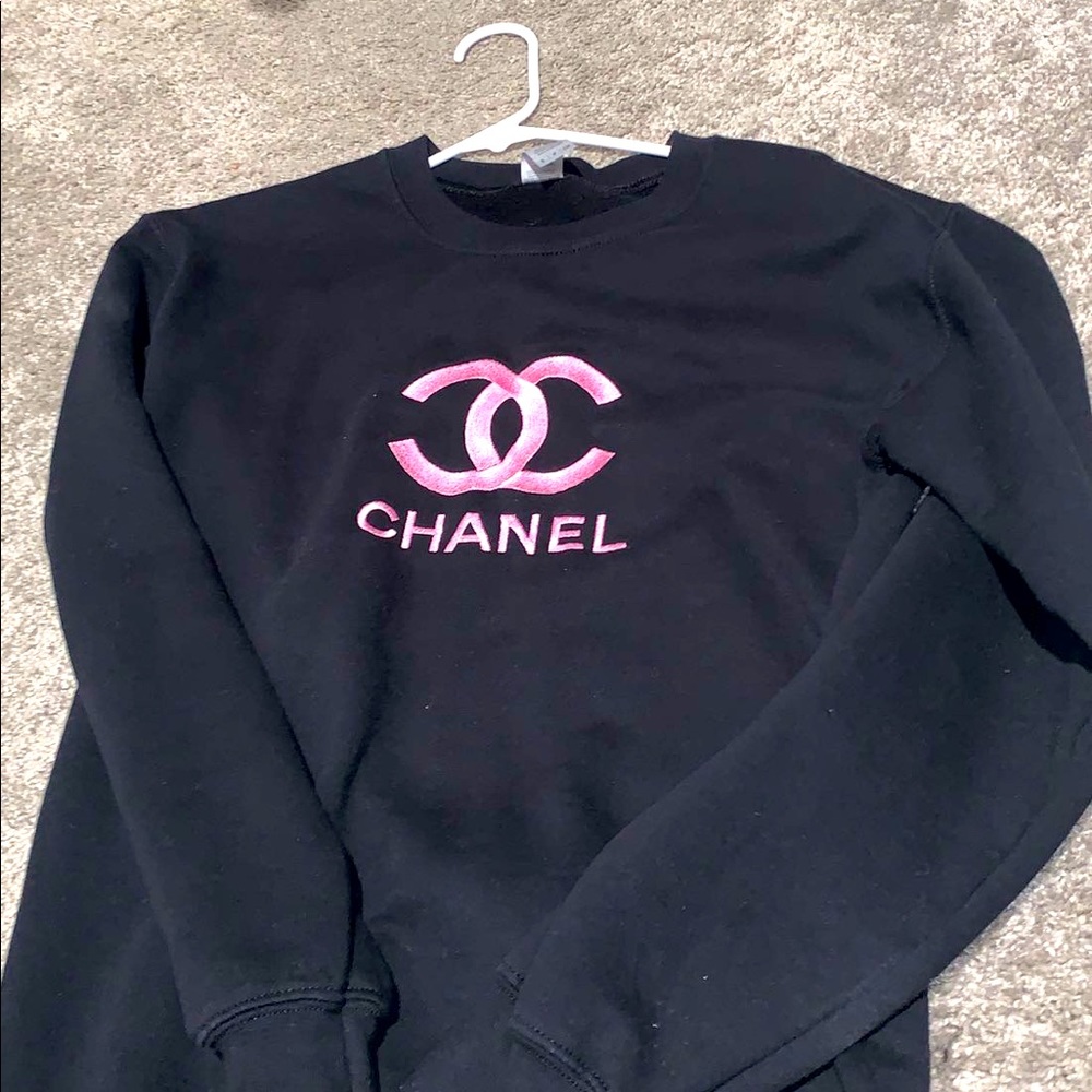 Chanel pullover